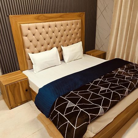 Madan Kunj B & B Mall Road Шимла Экстерьер фото